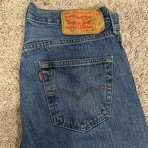 Levi's 501 Men's Straight Jeans in Medium Blue Denim